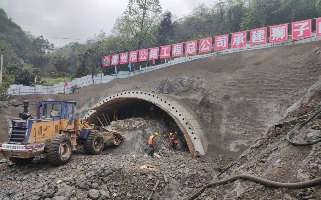 春風起 春潮涌—德達路橋集團工程建設(shè)場面火熱