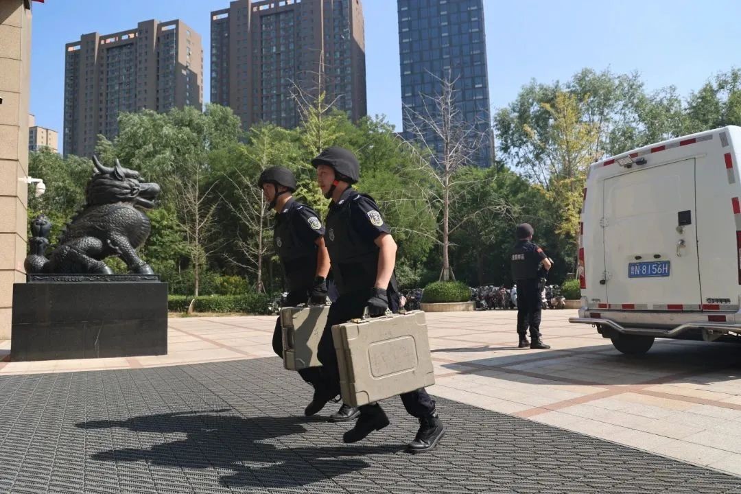 【“暑”你最美】致敬堅守烈日下的守押、運維隊員