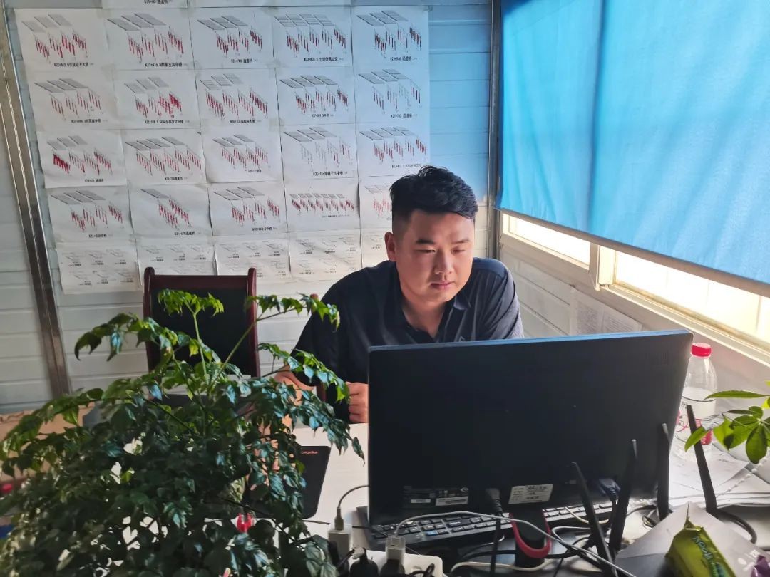 【向下扎根 向上生長(zhǎng)】張松海：我仍堅(jiān)持上班第一天對(duì)自己說的話